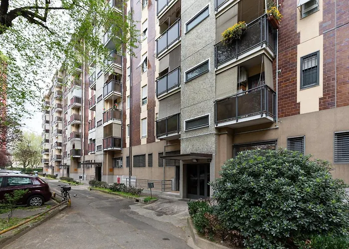 Guesthost - Bonola Mm1 Comfy Apartment